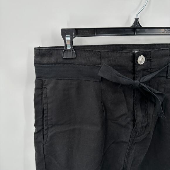 HUDSON Evereve Paperbag Short in Black // 0 - Picture 6 of 11